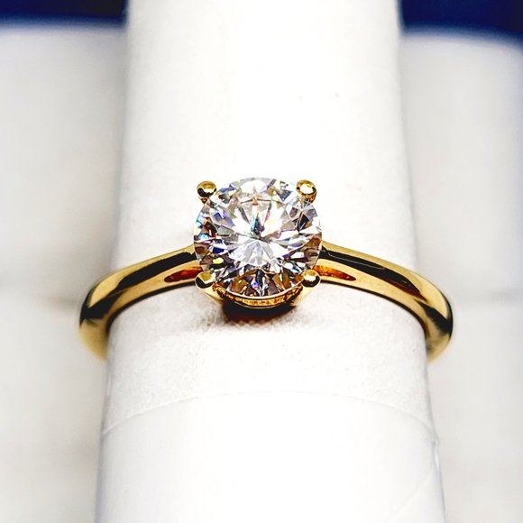 Moissanite Solitaire ring in 14K Yellow Gold over Sterling Silver 1.00 ct sz 8 - Picture 3 of 4